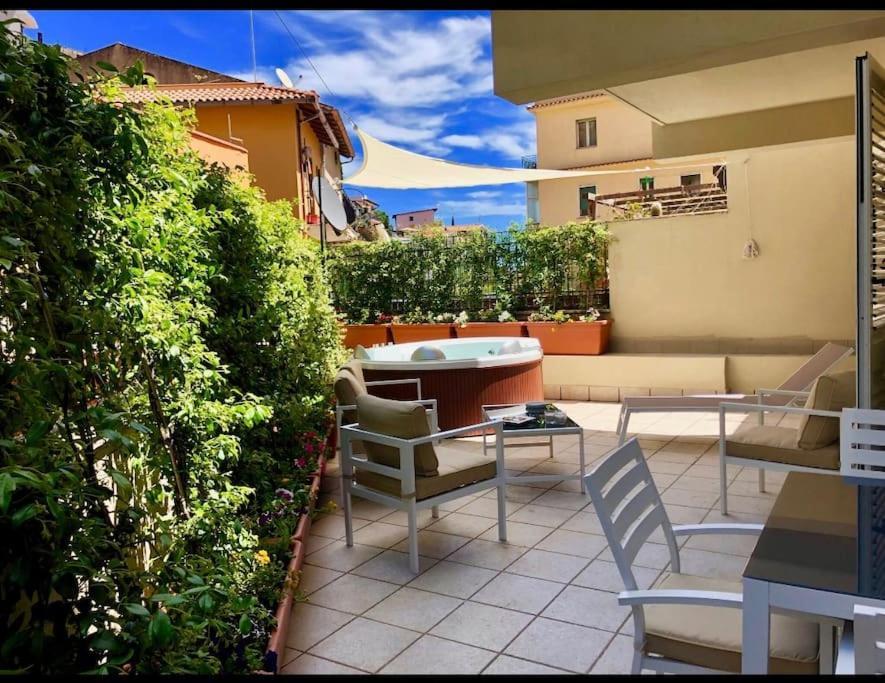 Casa Mando With Terrace And Jacuzzi Appartement Taormina Buitenkant foto